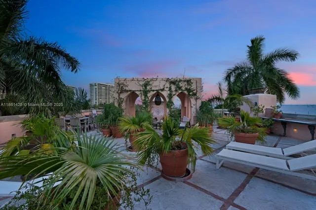 $24,000,000 | 1840 South Bayshore Lane, Miami, FL 33133