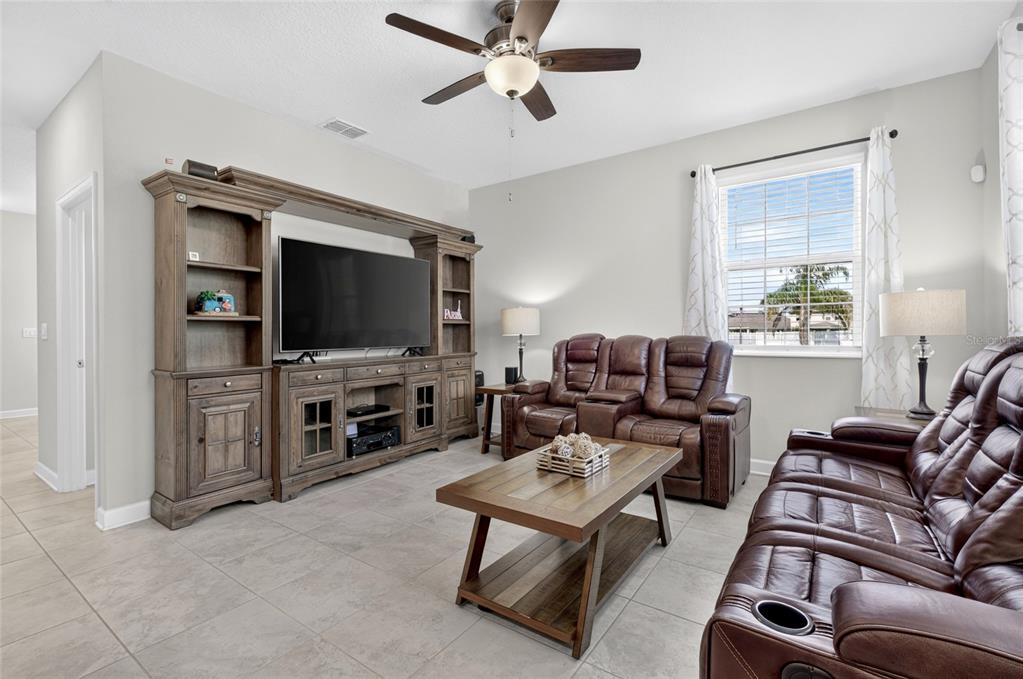 15006 Chapter Way Winter Garden, FL 34787 - Photo 9 of 53