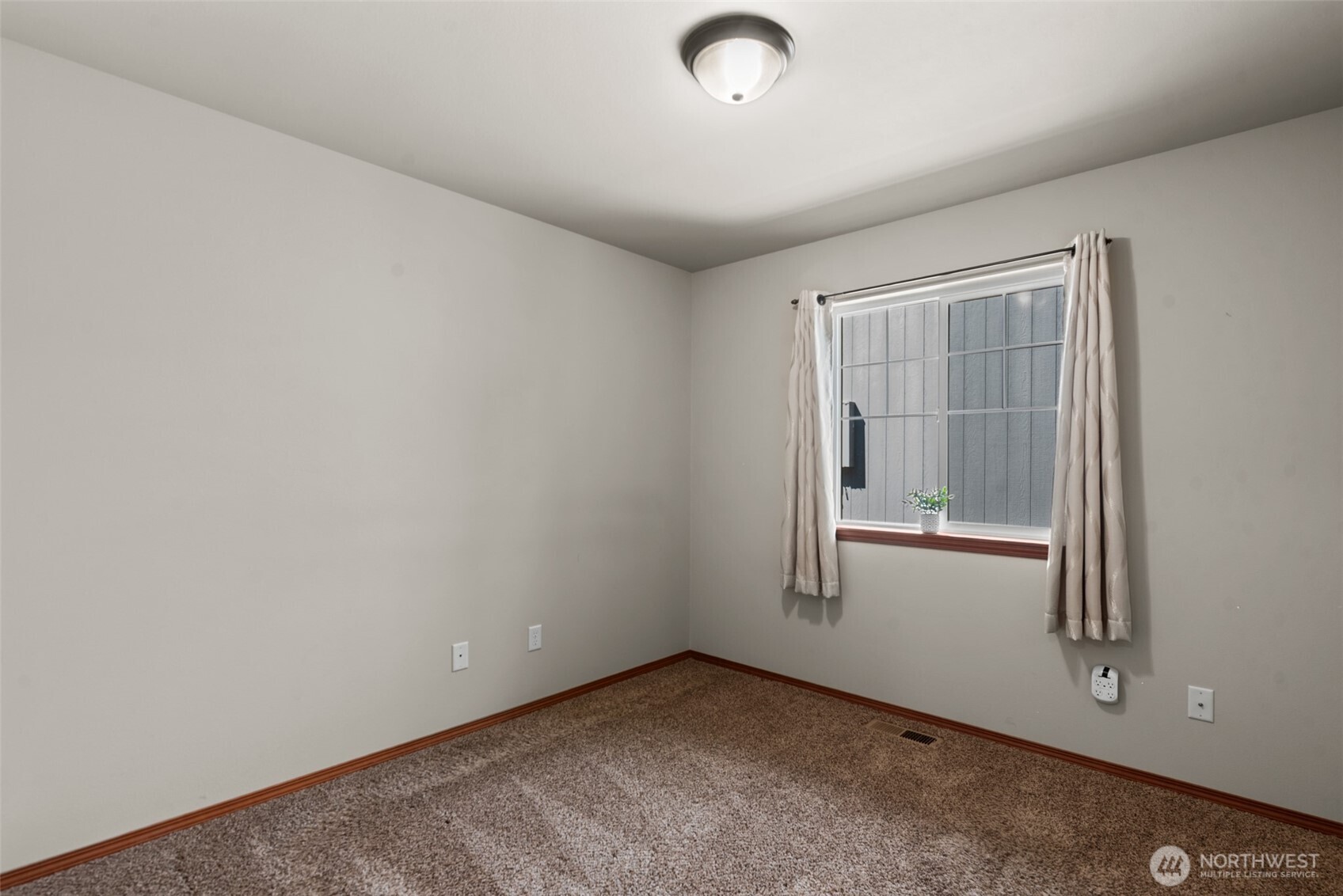 2152 Roper Lane Wenatchee, WA 98801 - Photo 17 of 25