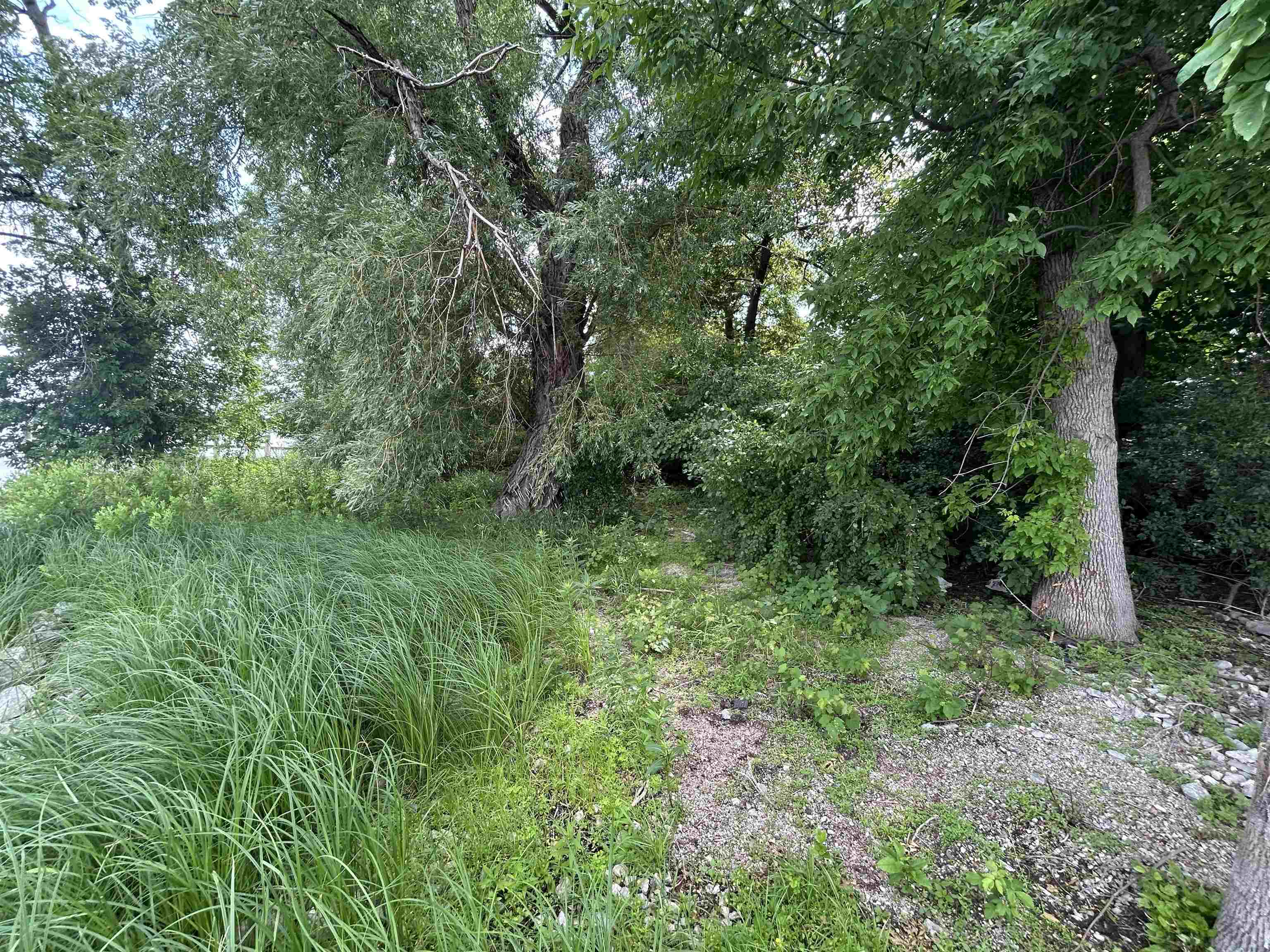 1196 Pages Road Menasha, WI 54952 - Photo 5 of 6