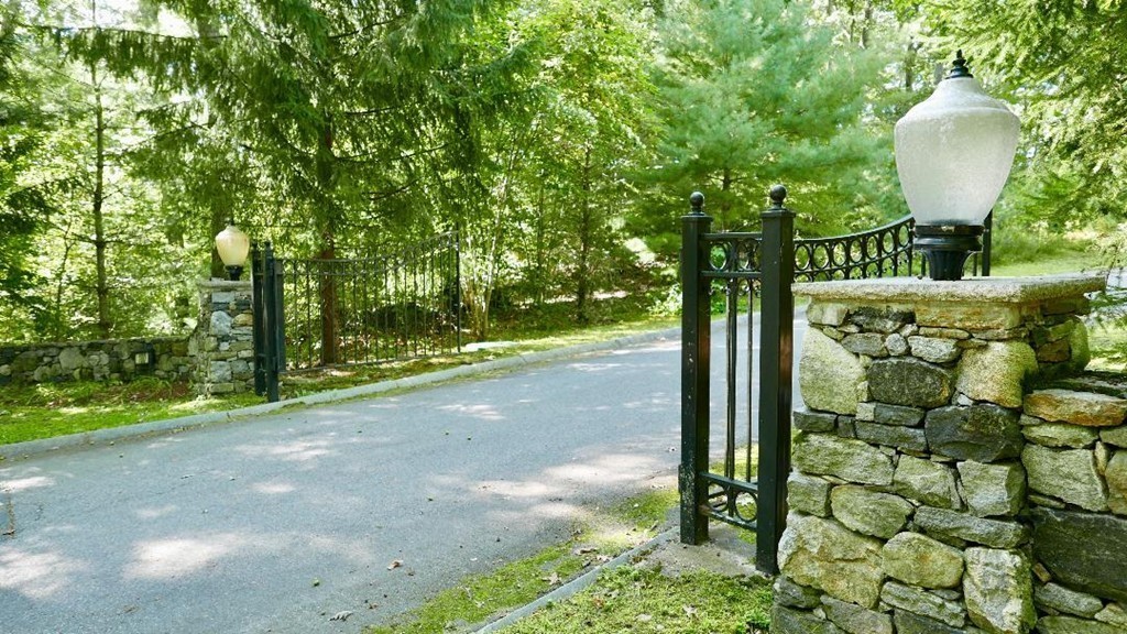 Lot 4 Wilson's Way Dover, MA 02030 - Photo 7 of 9