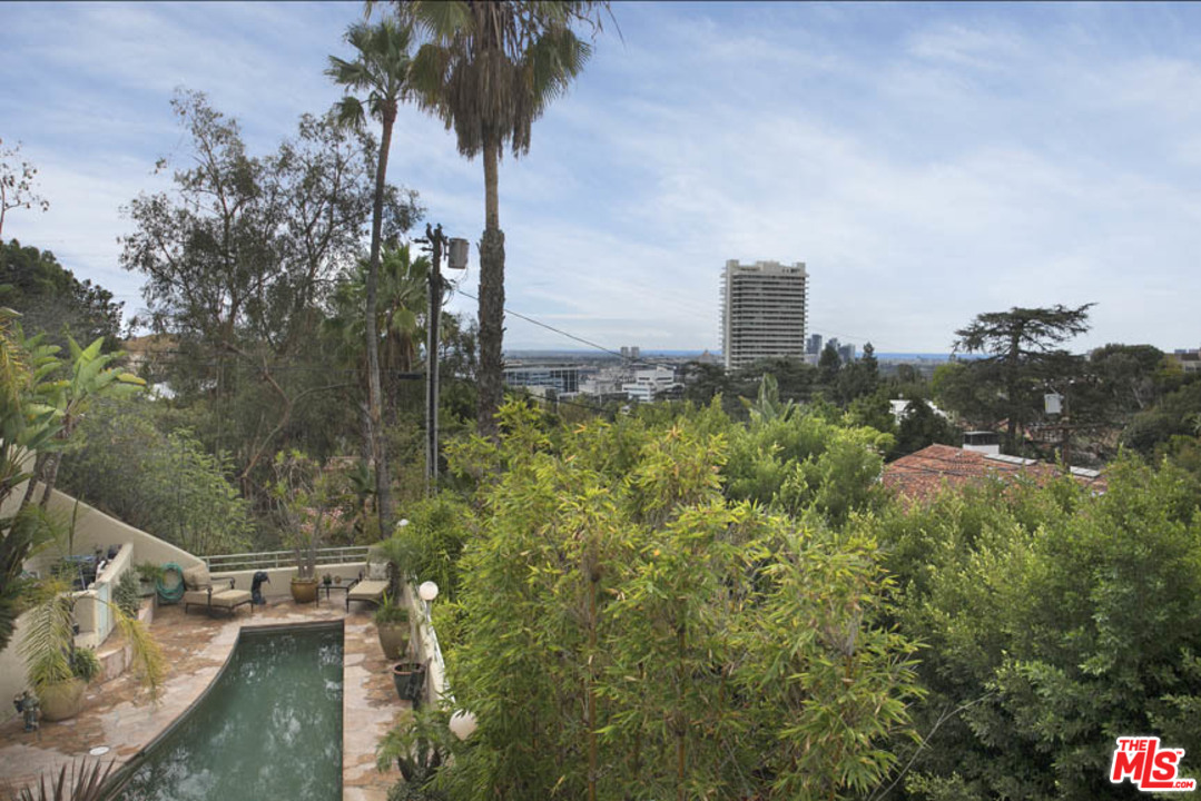 1368 Vireo Drive Los Angeles, CA 90069 - Photo 5 of 14