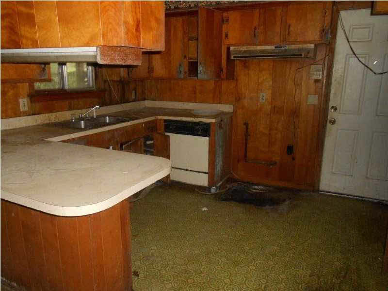 1761 Maria Drive Jackson, MS 39204 - Photo 2 of 11 Kitchen