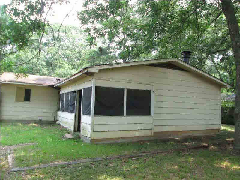 1761 Maria Drive Jackson, MS 39204 - Photo 10 of 11 Rear view