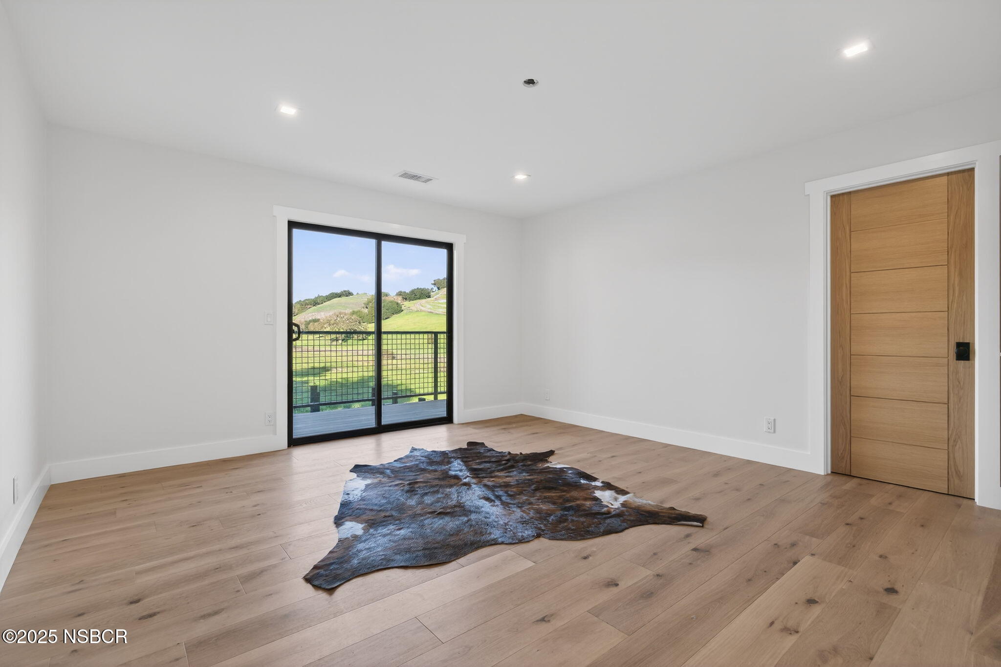 970 College Canyon Road Solvang, CA 93463 - Photo 15 of 32 53-web-or-mls-UpmarketMedia_970C-204