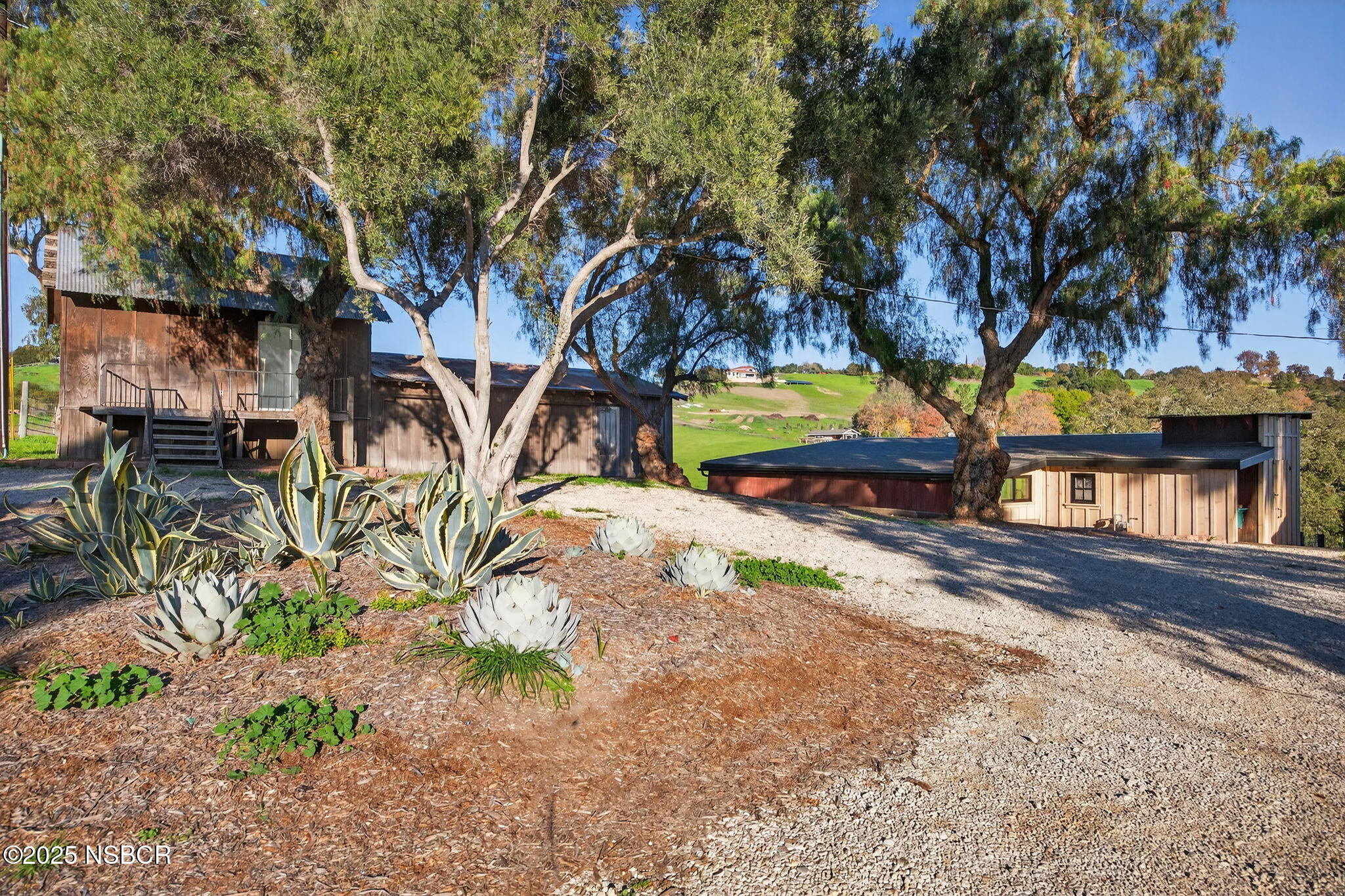 970 College Canyon Road Solvang, CA 93463 - Photo 28 of 32 17-web-or-mls-UpmarketMedia_970C-096