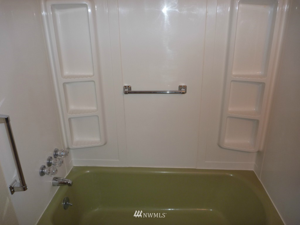1305 Eshom Road Centralia, WA 98531 - Photo 15 of 20 Gallery Image 15