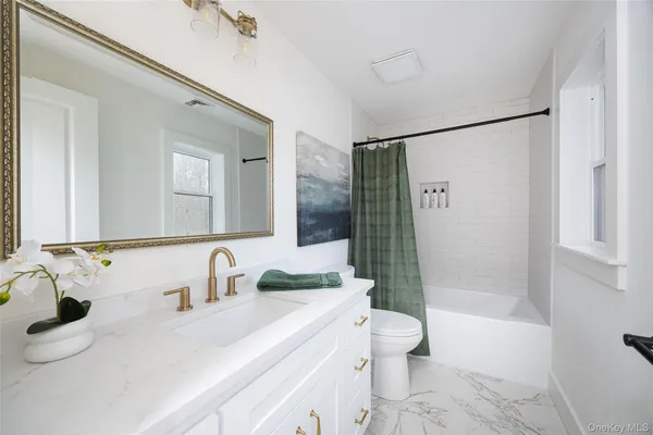 $550,000 | 96 Montfort Road, Wappingers Falls, NY 12590