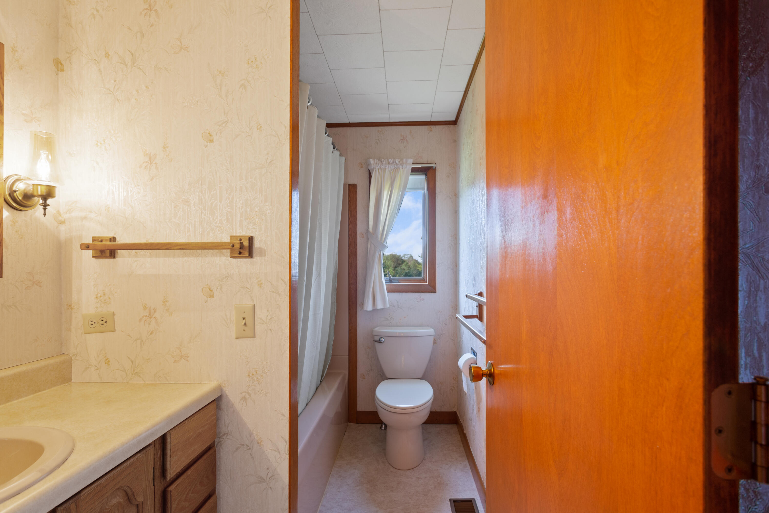 167 South Gouldsboro Road Gouldsboro, ME 04607 - Photo 17 of 29 Full Bath