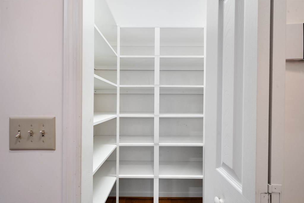 399 Hideaway Hills Road Blairsville, GA 30512 - Photo 54 of 77 a view of a hallway with closet