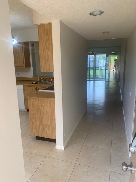 6585 Kensington Lane, Unit 304 Delray Beach, FL 33446 - Photo 5 of 30 IMG_3217