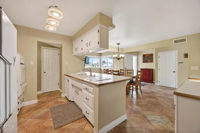 $1,050,000 | 157 Lantana Street, Camarillo, CA 93010