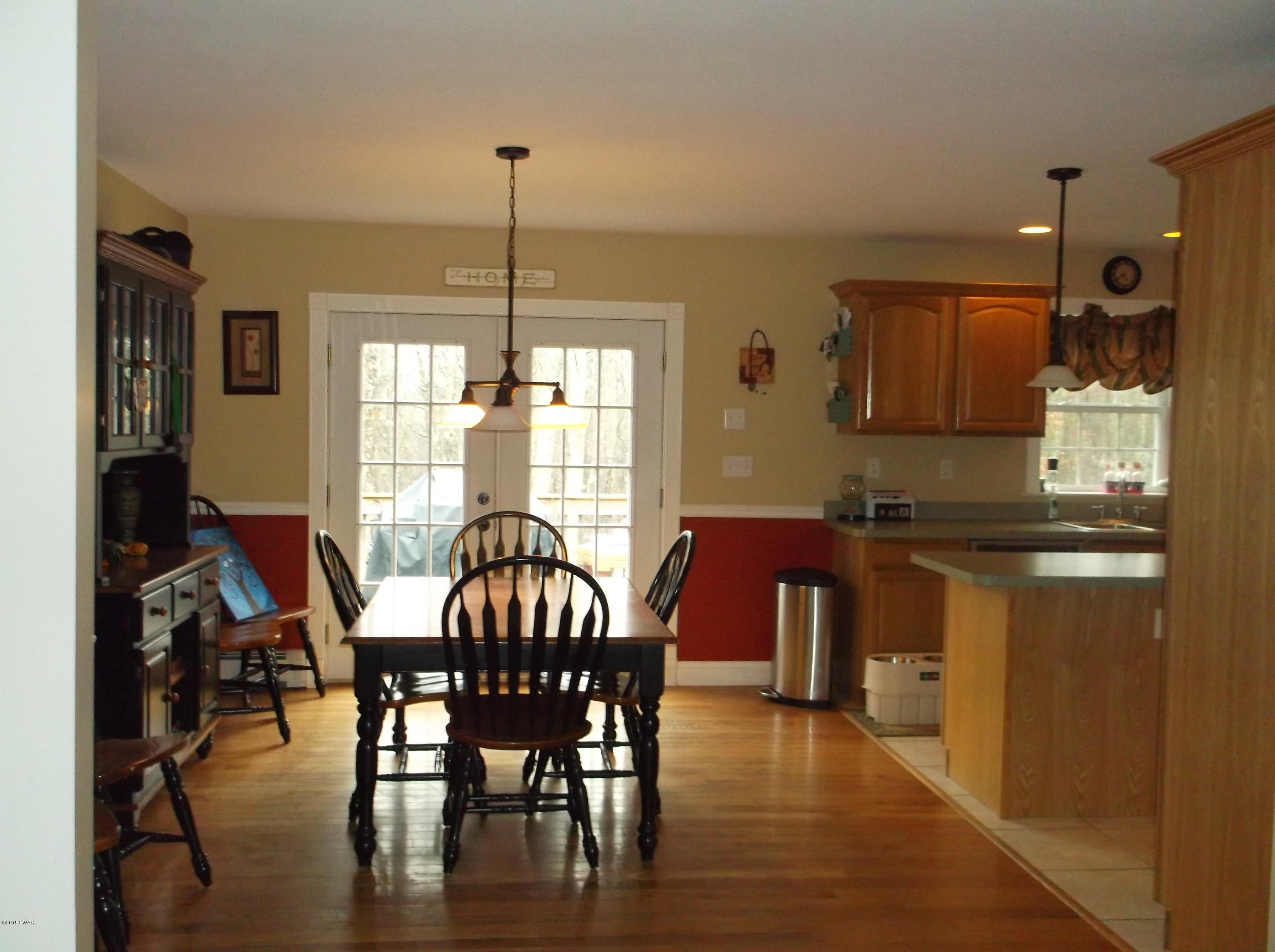 137 Dark Swamp Road Dingmans Ferry, PA 18328 - Photo 6 of 37