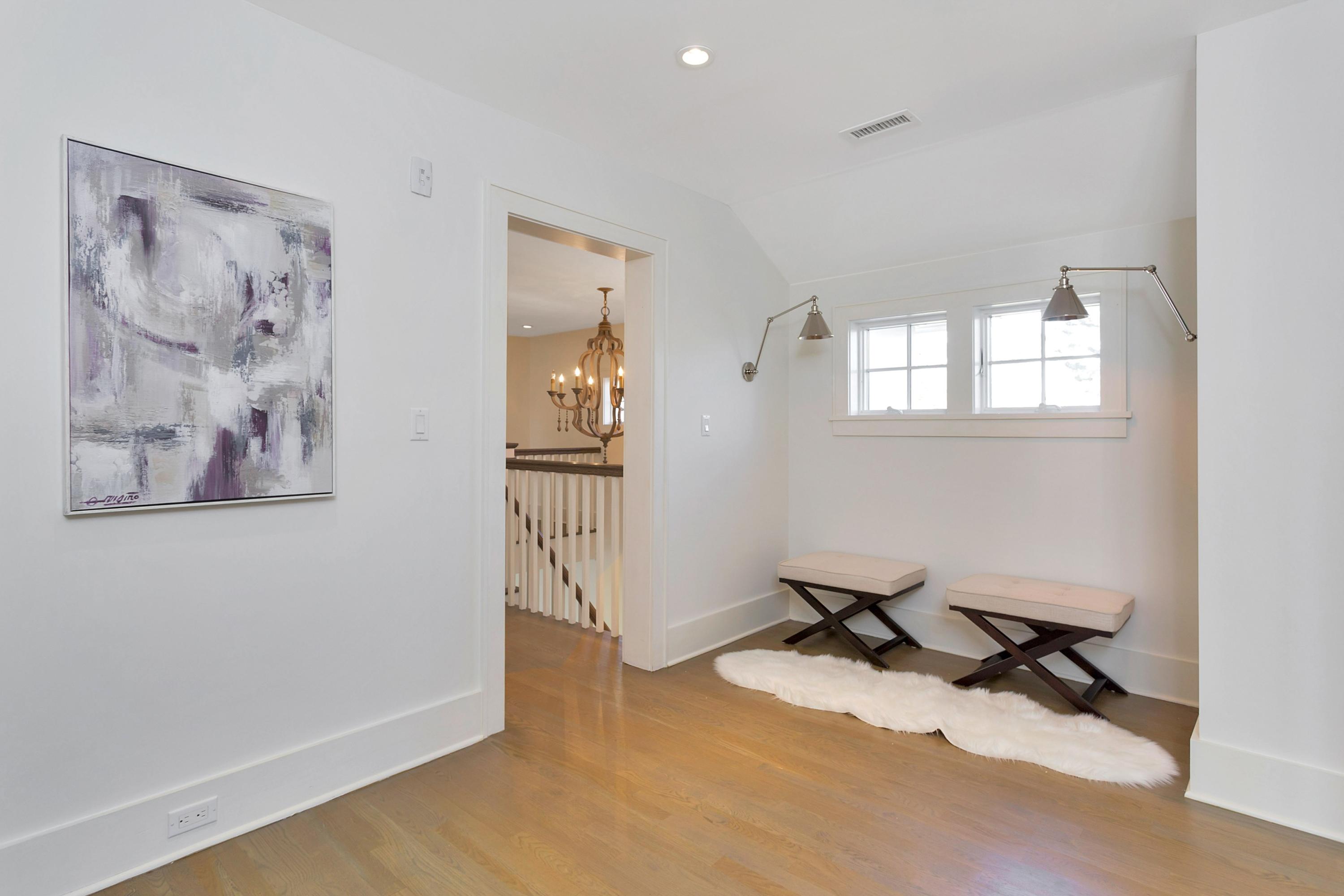 9 Searles Road Darien, CT 06820 - Photo 23 of 40 a room that has a bed and a window in it