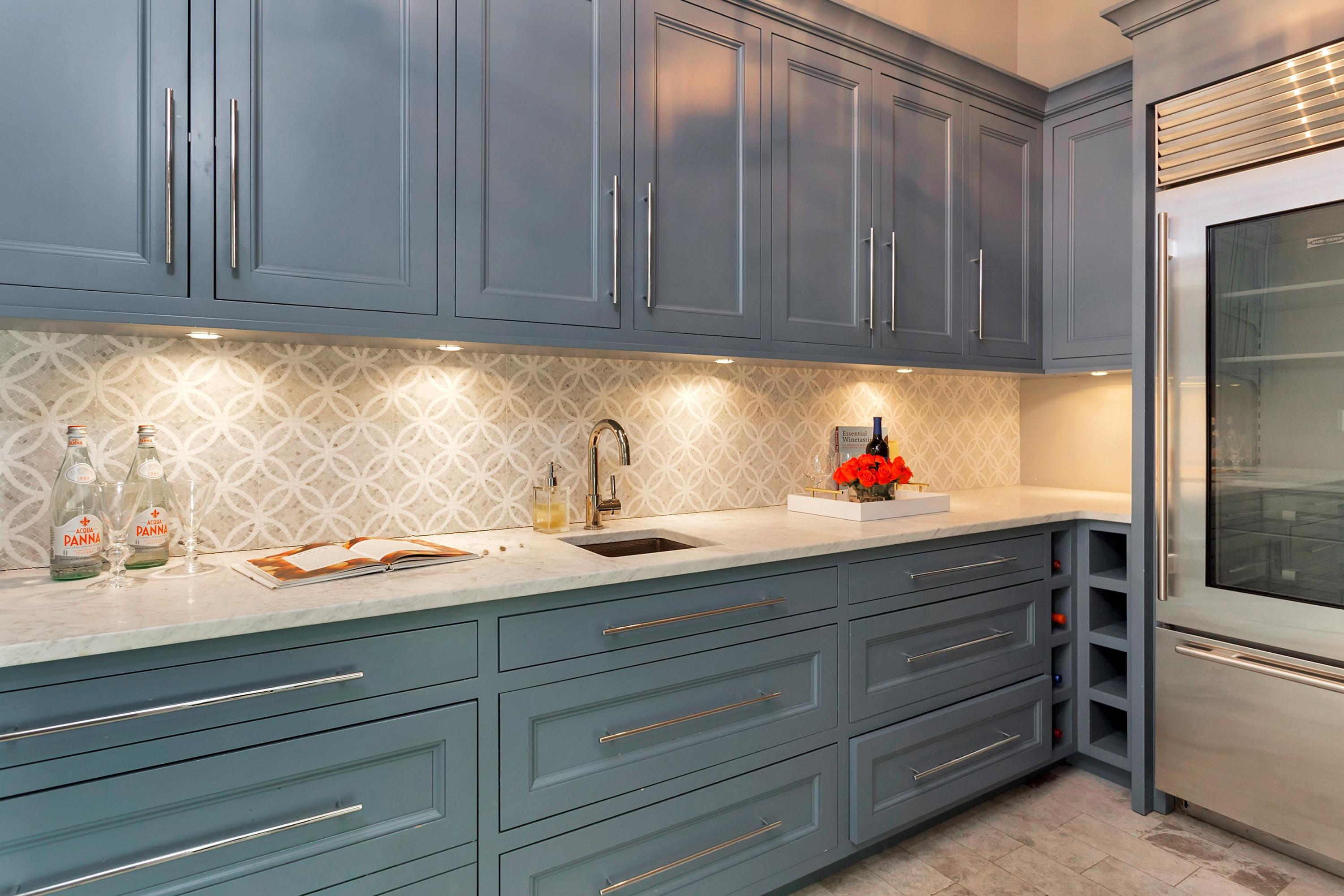 9 Searles Road Darien, CT 06820 - Photo 9 of 40 a sink with cabinets in microwave
