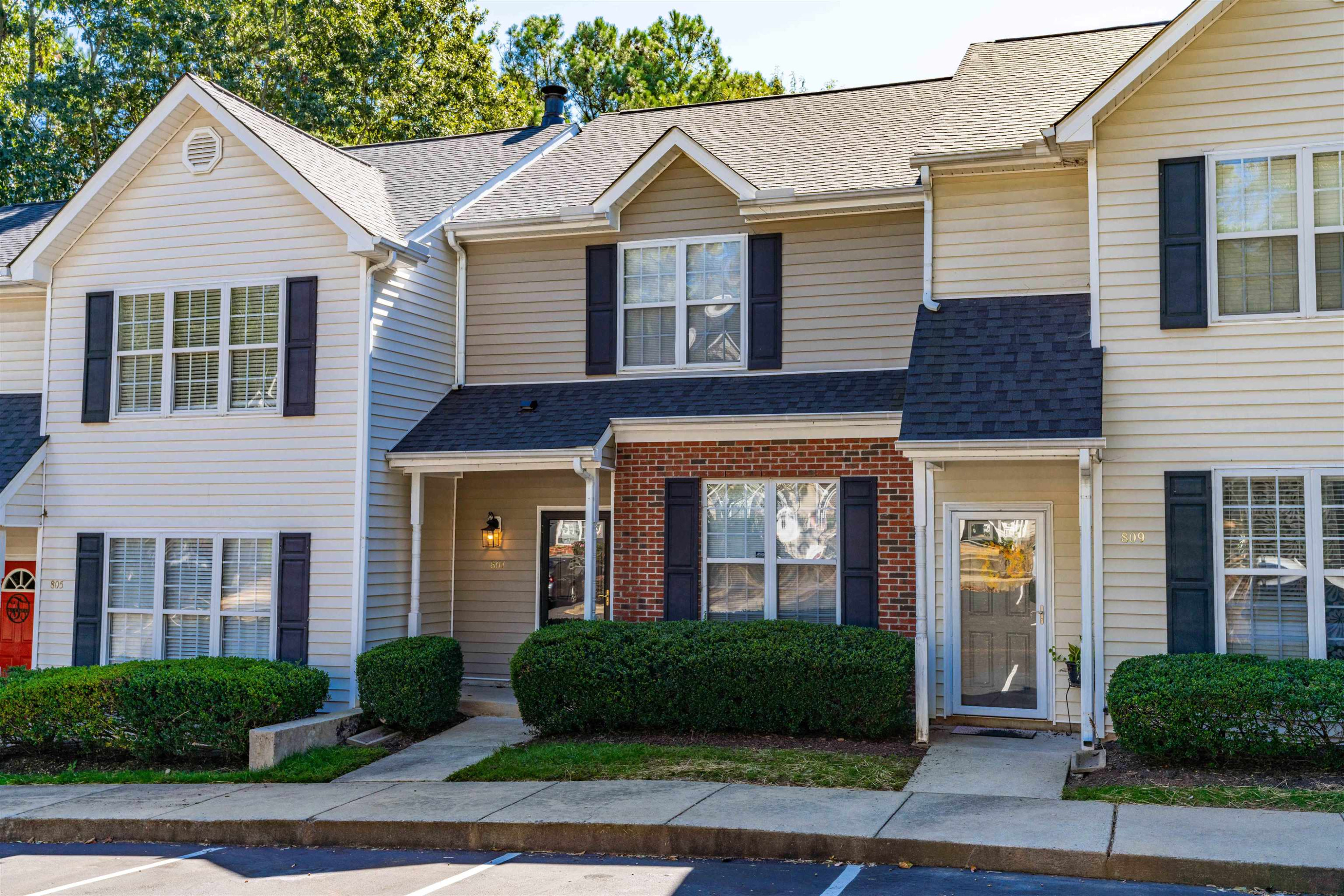 807 Rothshire Court Raleigh, NC 27615 - Photo 2 of 25 Photo 2