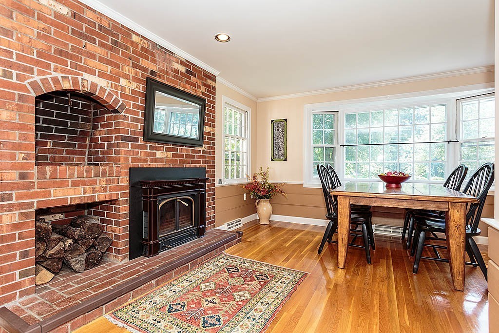 18 Drawbridge Road Westford, MA 01886 - Photo 5 of 30 Gallery Image 5