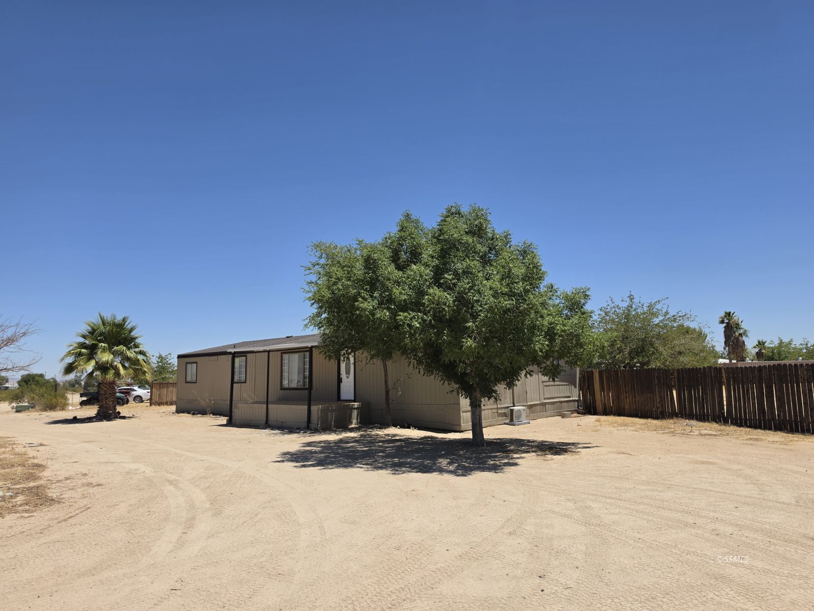 3761 Swallow Avenue Ridgecrest, CA 93555 - Photo 1 of 18
