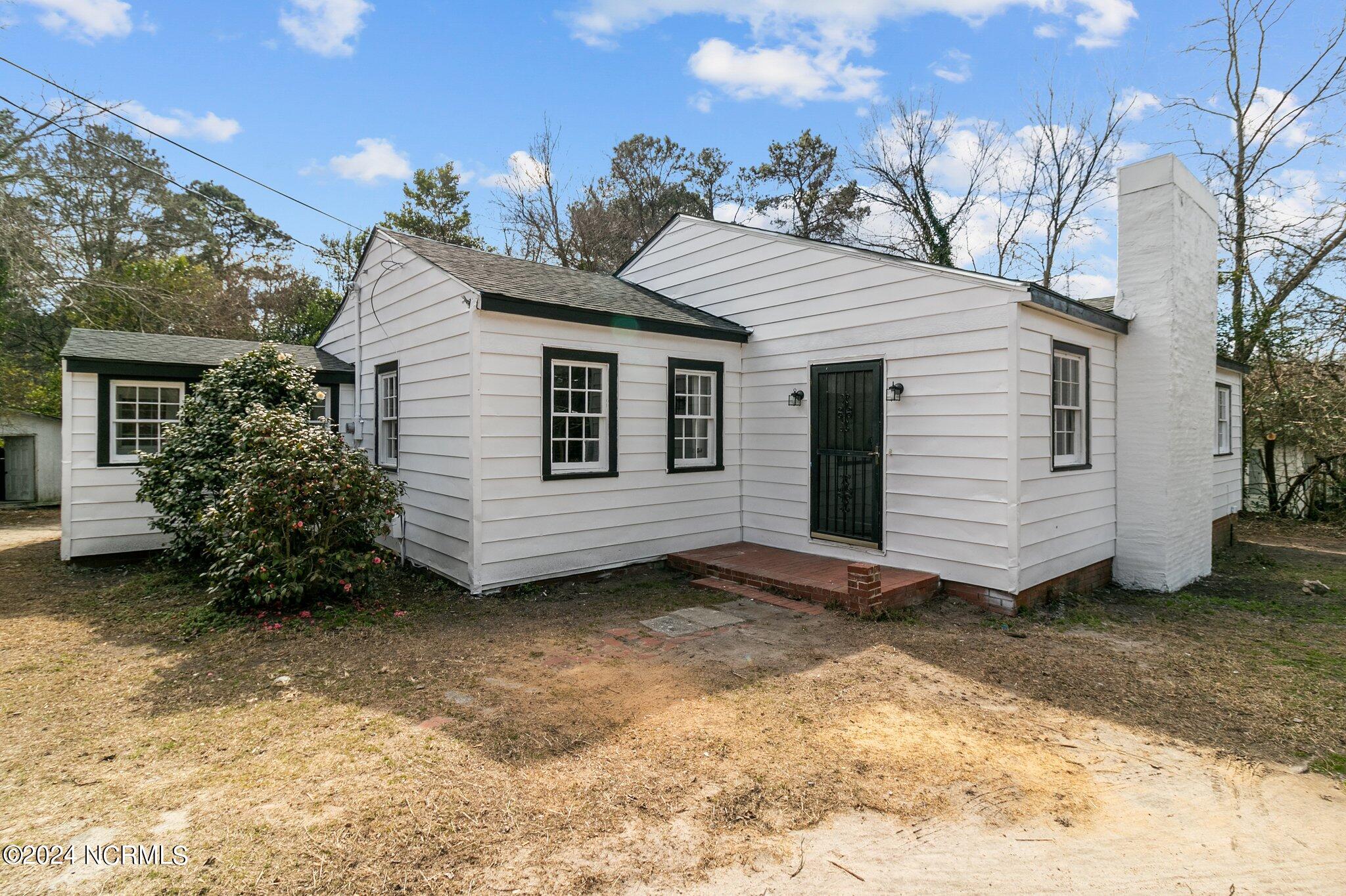 331 Dowd Road Carthage, NC 28327 - Photo 1 of 32 24-web-or-mls-IMG_9927
