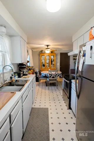 $265,000 | 160 South 11th East, Mountain Home, ID 83647