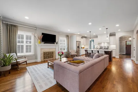 $2,000,000 | 1008 Caldwell Avenue, Nashville, TN 37204