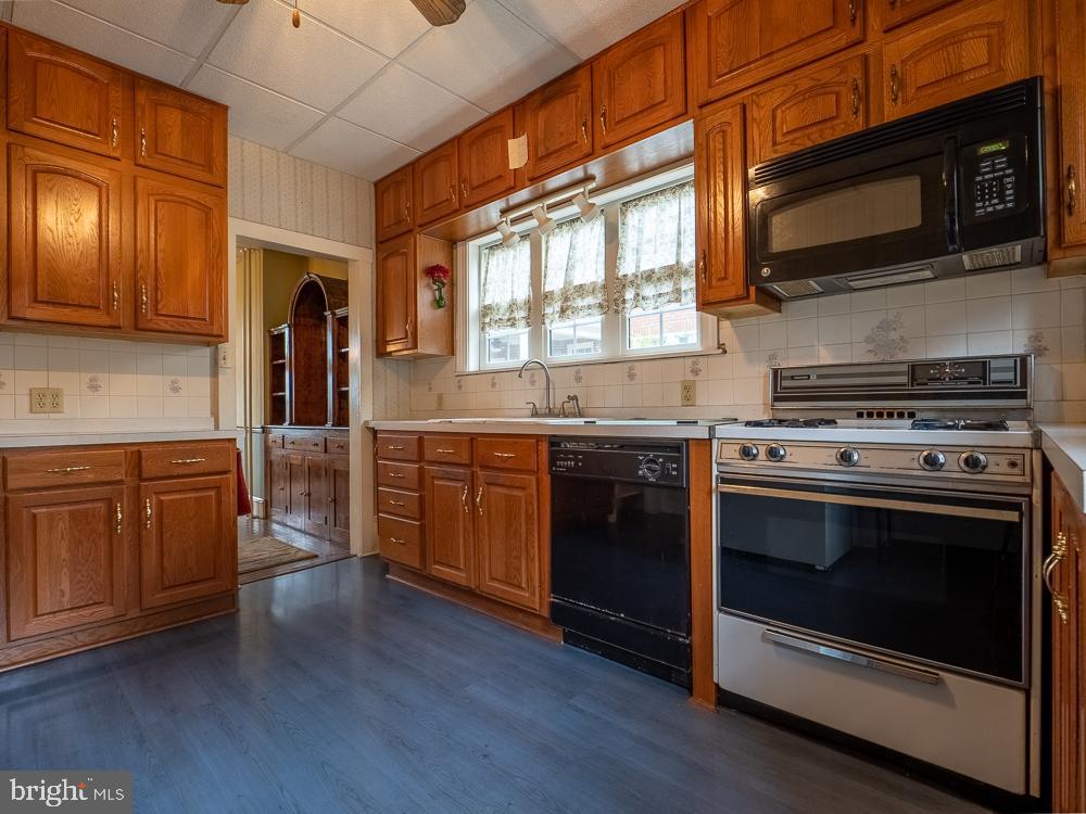 453 March Street Reading, PA 19607 - Photo 23 of 30 Gallery Image 23
