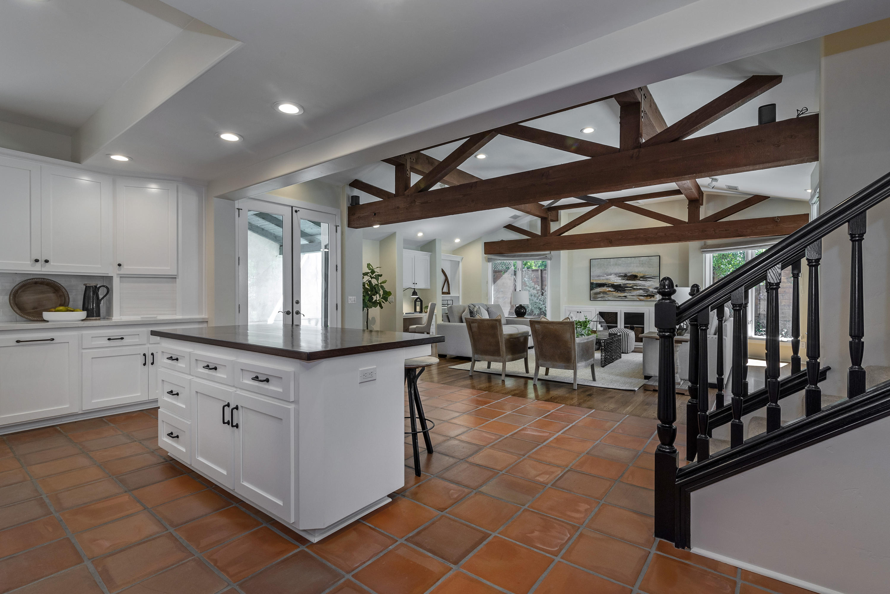 398 Arboleda Road Santa Barbara, CA 93110 - Photo 7 of 35 _DSC9604