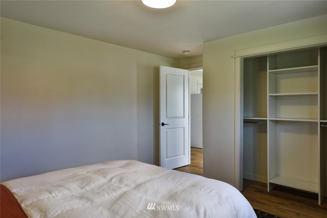 14207 196th Avenue Southeast Renton, WA 98059 - Photo 15 of 30 Gallery Image 15