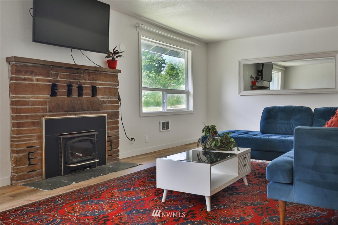 14207 196th Avenue Southeast Renton, WA 98059 - Photo 5 of 30 Gallery Image 5