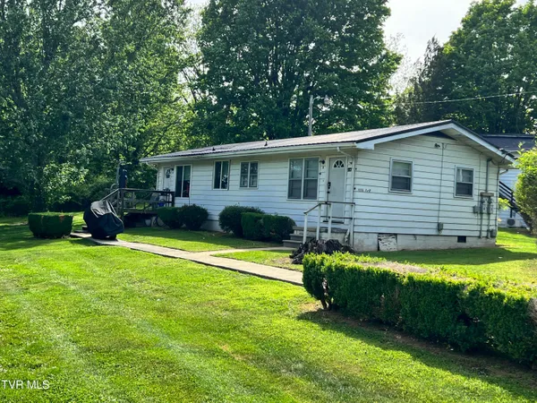 $825,000 | 900 Milligan Highway, Johnson City, TN 37601