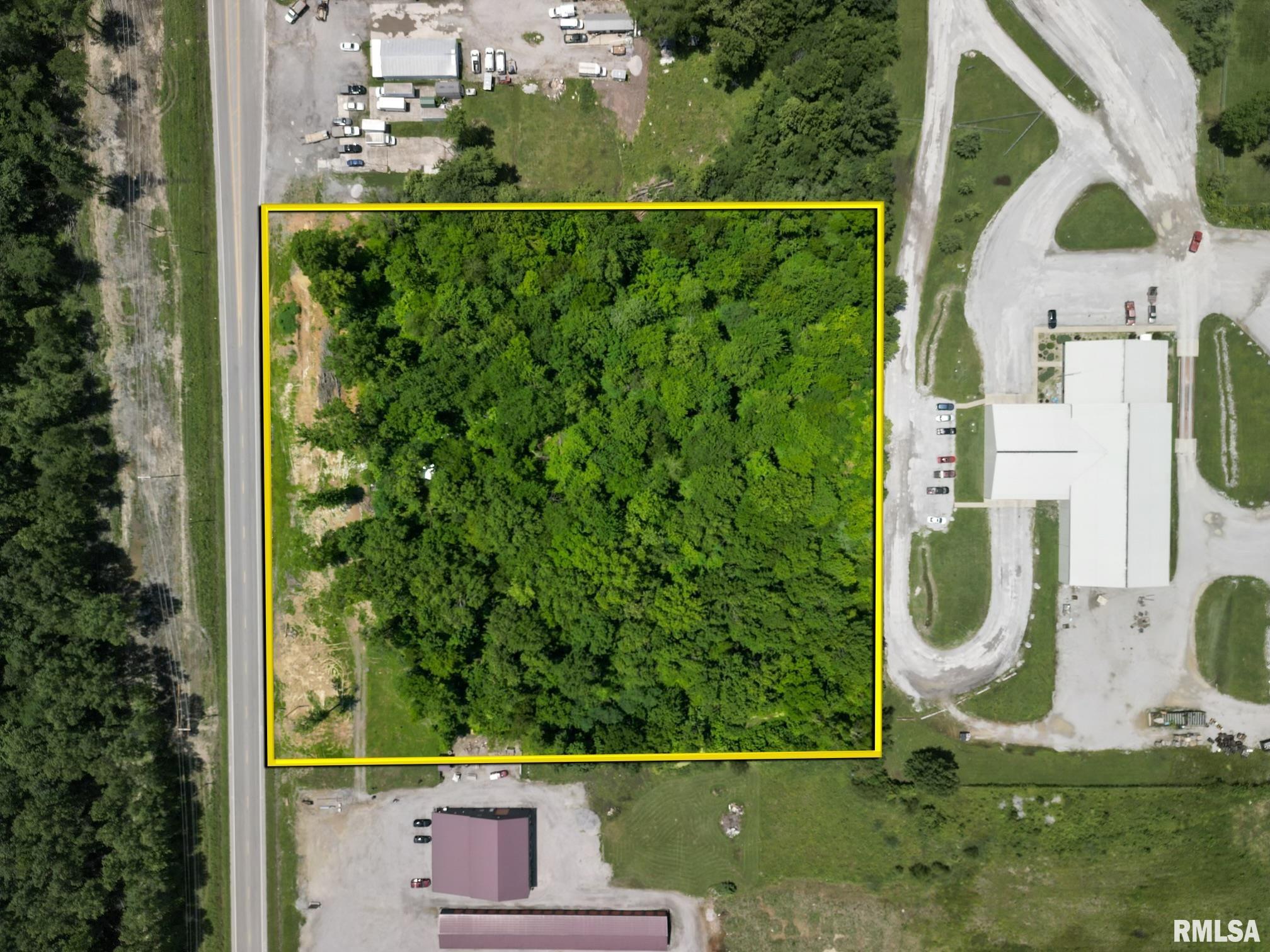 8096 Old Rte 13 Marion, IL 62959 - Photo 3 of 4