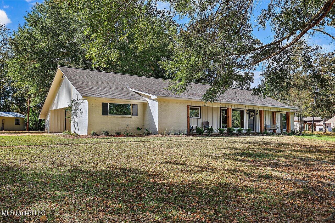577 North Old Canton Road Madison, MS 39110 - Photo 2 of 53 02-577 N Old Canton Rd