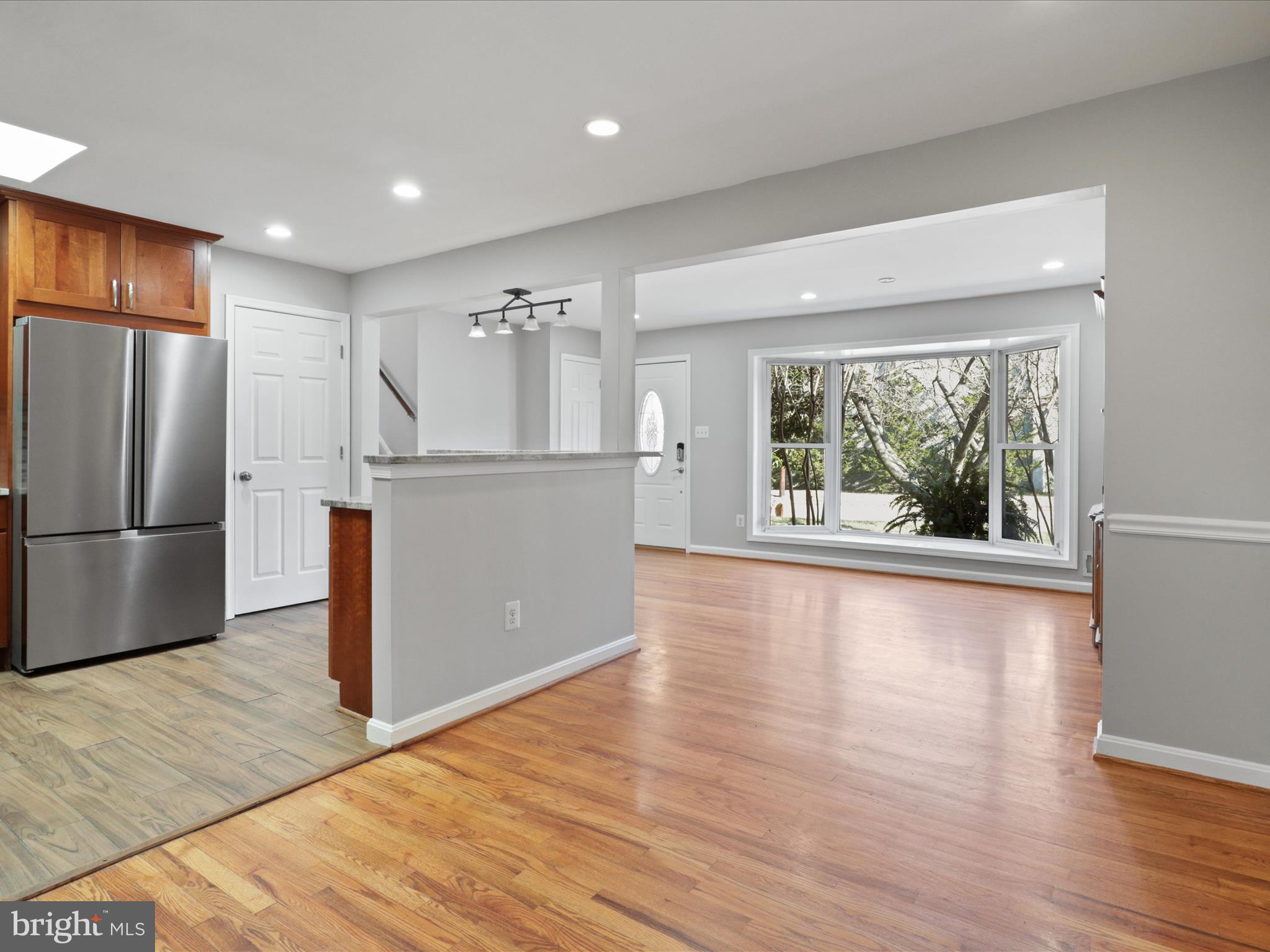 6817 Cabin John Road Springfield, VA 22150 - Photo 13 of 50