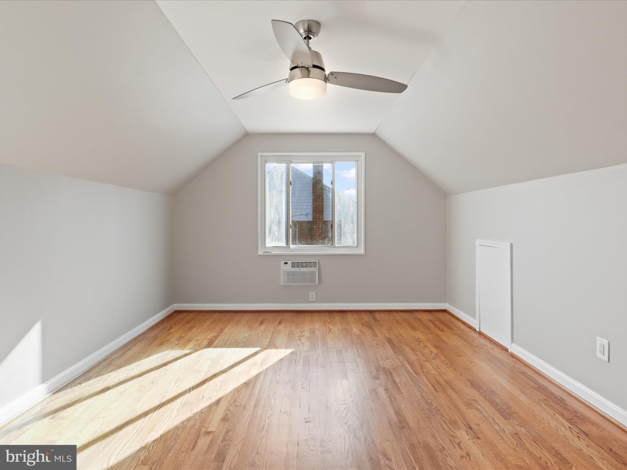 6817 Cabin John Road Springfield, VA 22150 - Photo 30 of 50