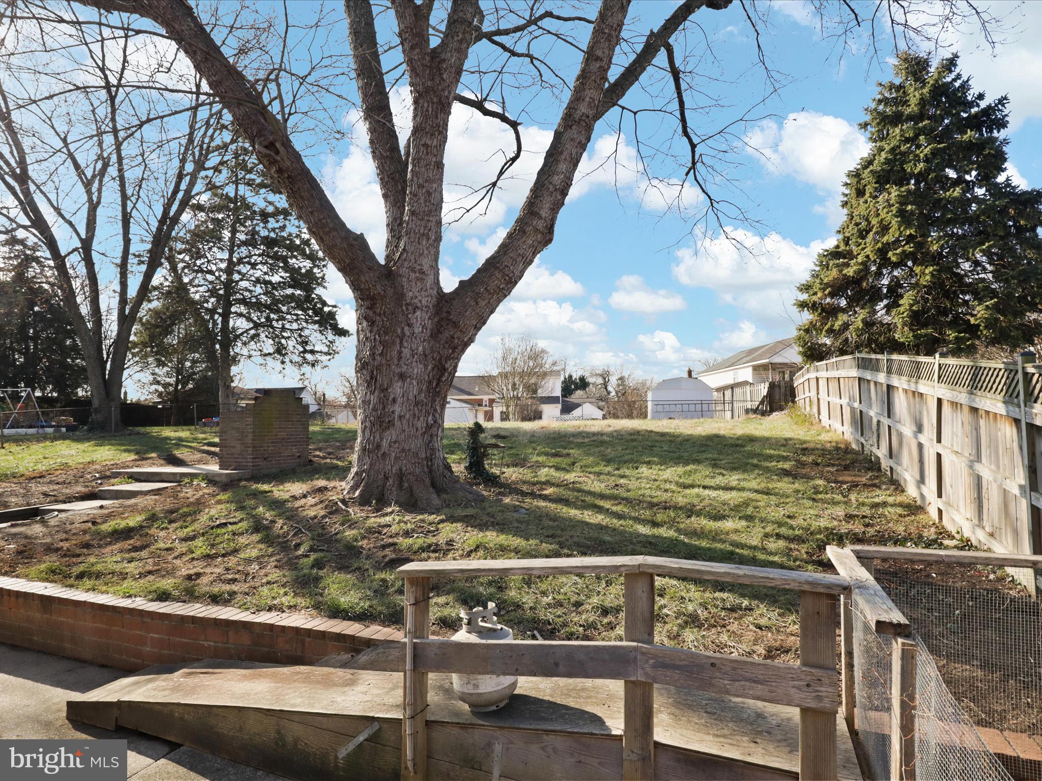 6817 Cabin John Road Springfield, VA 22150 - Photo 38 of 50