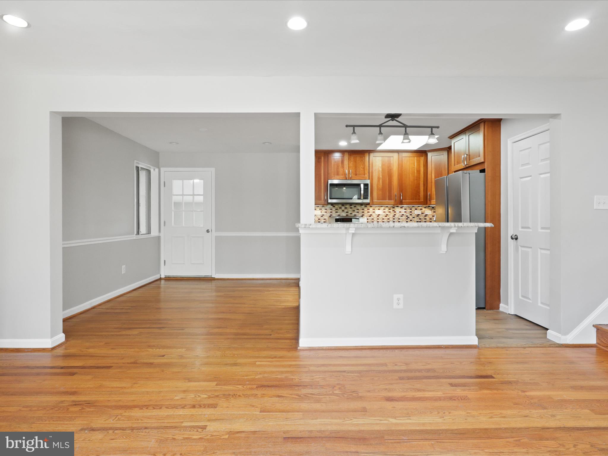 6817 Cabin John Road Springfield, VA 22150 - Photo 10 of 50