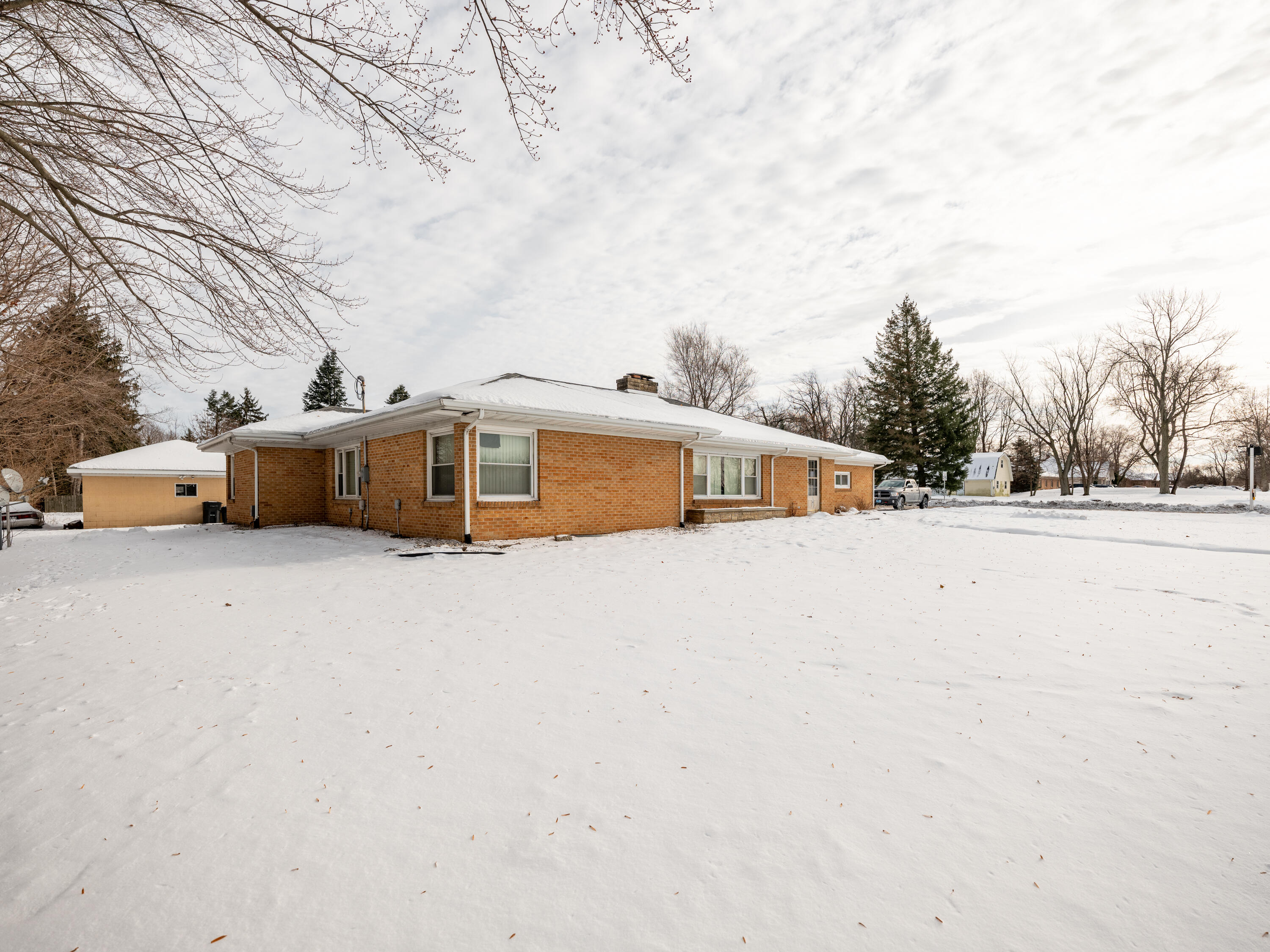 141 South Drake Road Kalamazoo, MI 49006 - Photo 16 of 18 141 S Drake Rd-109