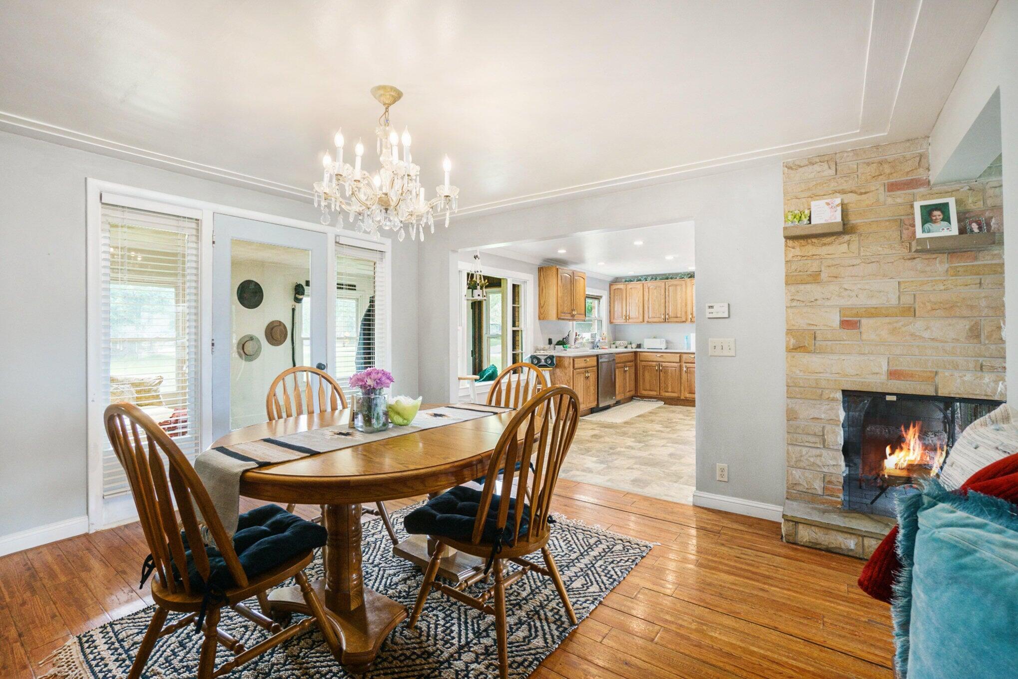 141 South Drake Road Kalamazoo, MI 49006 - Photo 6 of 18 Interior 4