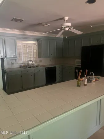 $249,500 | 50 Woodridge Place, Jackson, MS 39211