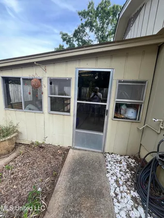 $249,500 | 50 Woodridge Place, Jackson, MS 39211