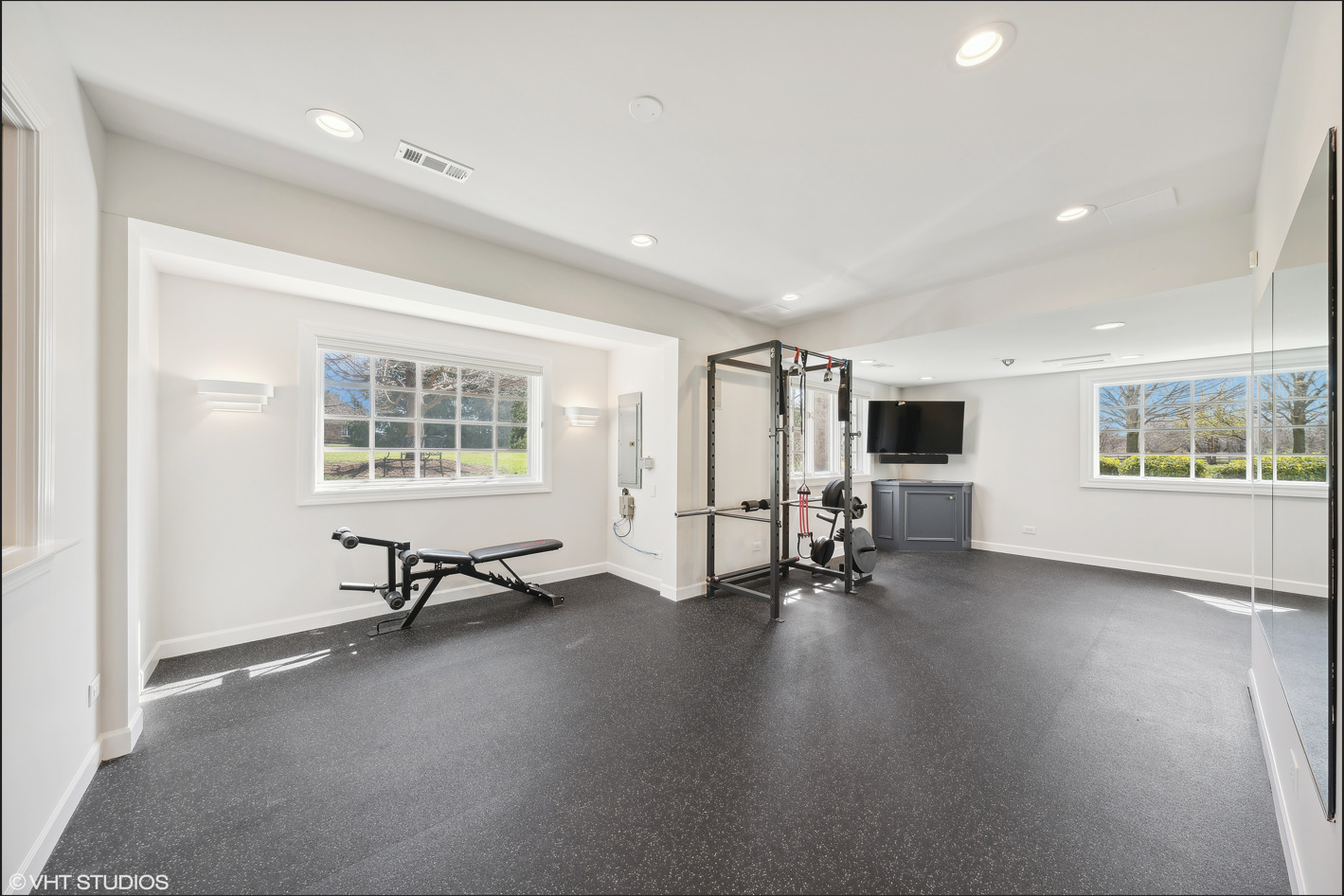 34-w033 White Thorne Road St. Charles, IL 60174 - Photo 58 of 100 a view of a room with gym equipment and a window