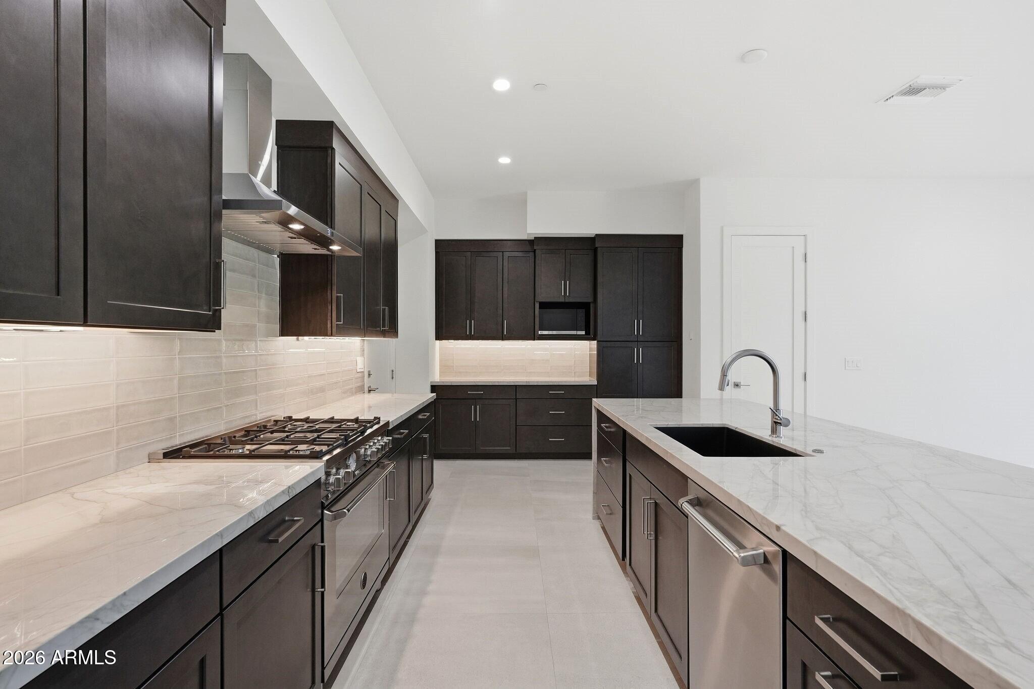 6525 East Cave Creek Road, Unit 101 Cave Creek, AZ 85331 - Photo 10 of 35 010_Kitchen