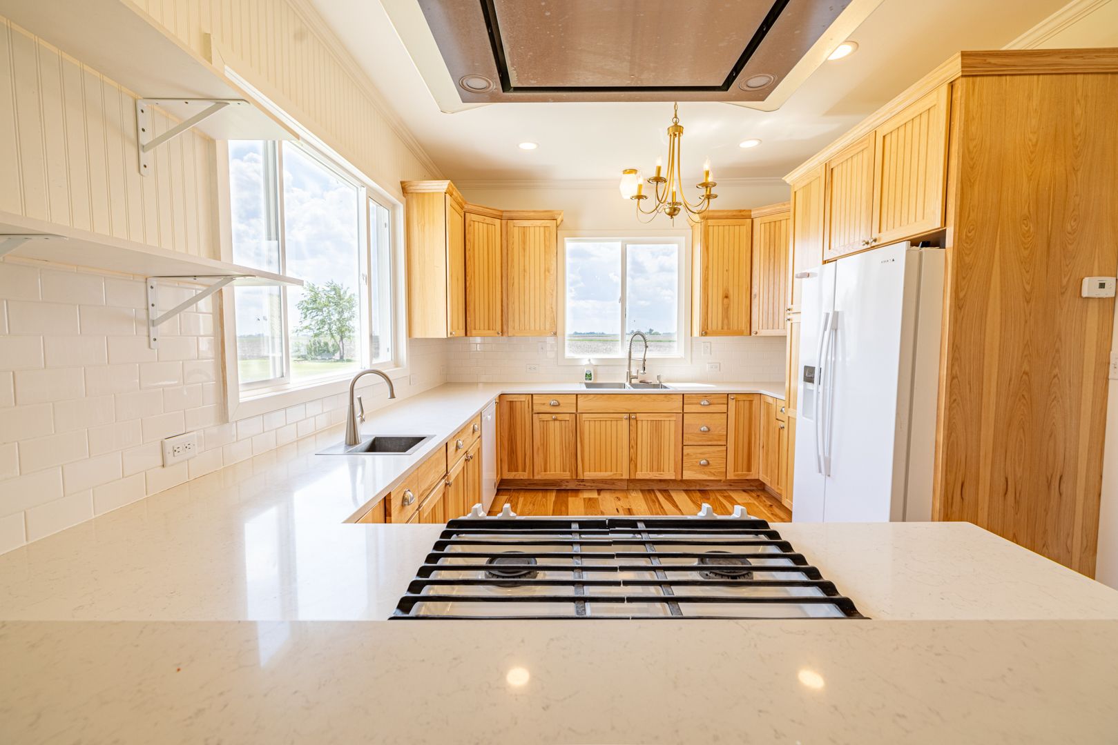 17846 West 3000S Road Buckingham, IL 60917 - Photo 7 of 30 a view of kitchen with furniture and large window