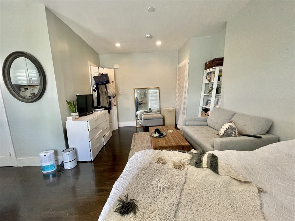57 Dwight Street, Unit 2 Boston, MA 02118 - Photo 4 of 8