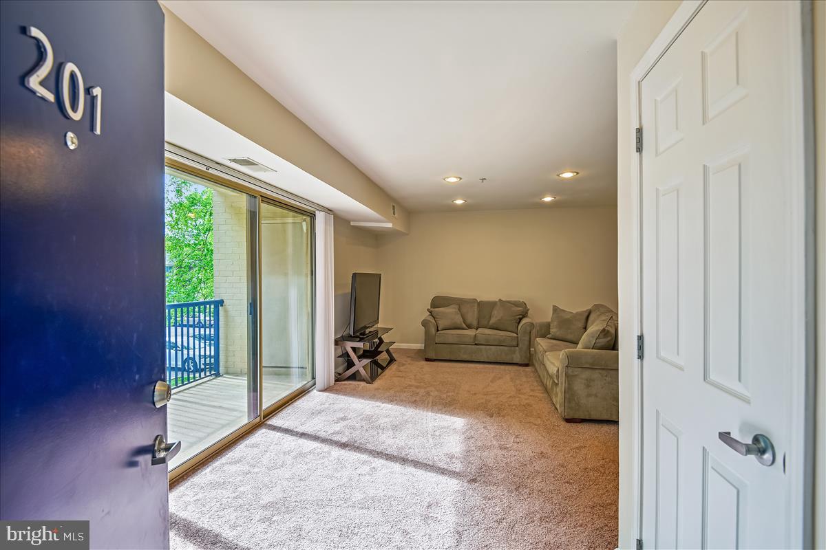 1138 Cove Road, Unit 201 Annapolis, MD 21403 - Photo 21 of 46 Entrance