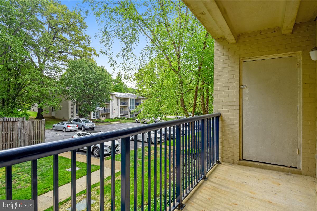 1138 Cove Road, Unit 201 Annapolis, MD 21403 - Photo 24 of 46 Balcony