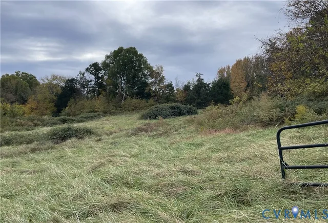 a view of a entertaining space