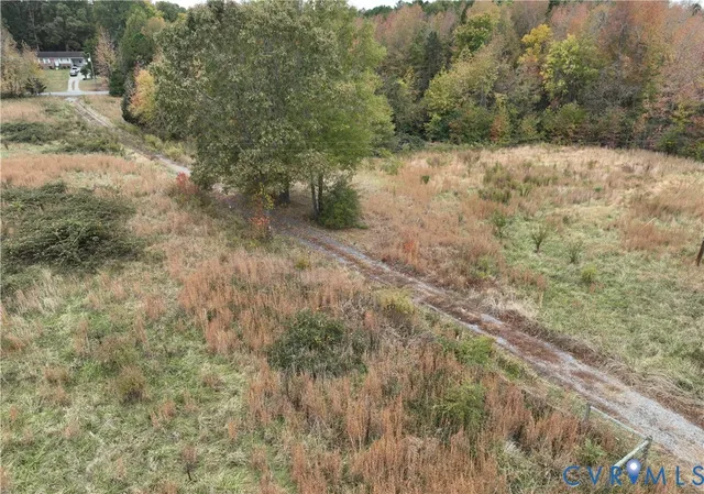 $325,000 | 249 Union Woods Drive, Buffalo Junction, VA 24529