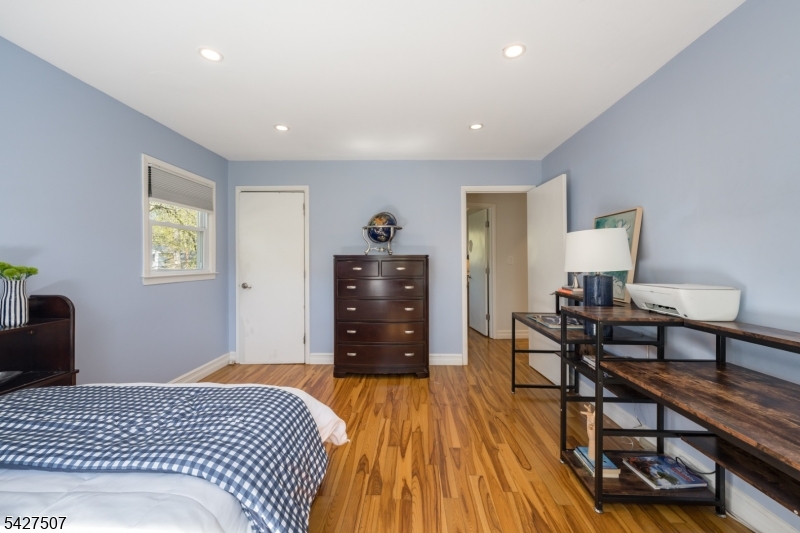 380 Charnwood Road New Providence, NJ 07974 - Photo 23 of 50