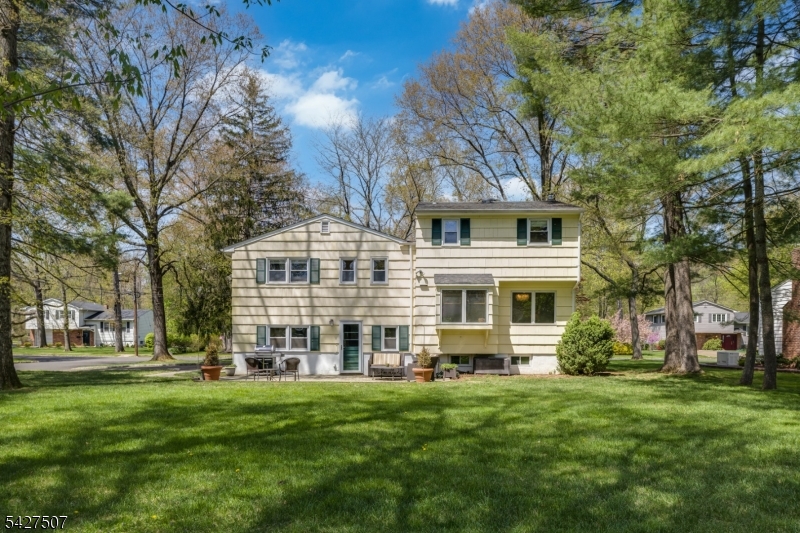 380 Charnwood Road New Providence, NJ 07974 - Photo 45 of 50